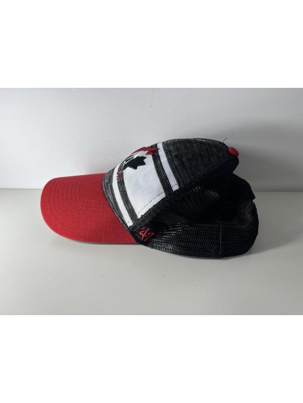 '47 Brand Men's IIHF Team Canada Hockey Retro Clean-Up Cap Red/White - Picture 2 of 7